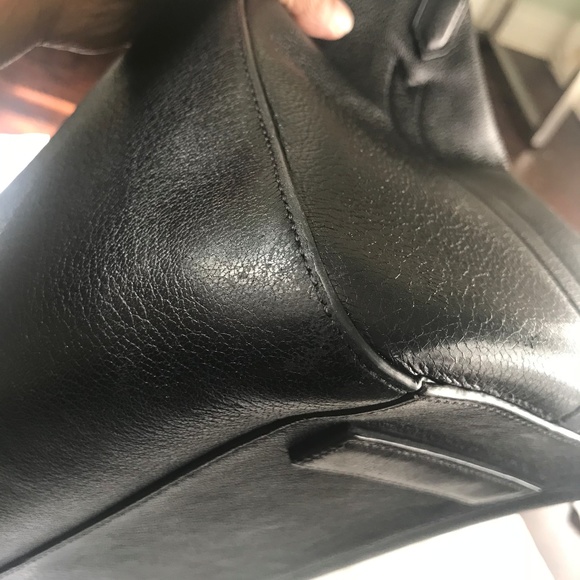 Givenchy Antigona Sugar Medium Black Textured Bag - Picture 7 of 8